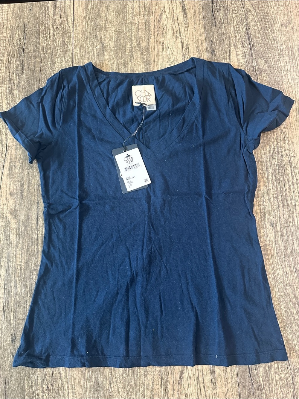 Chaser Women's Navy V-Neck Short Sleeve Tee